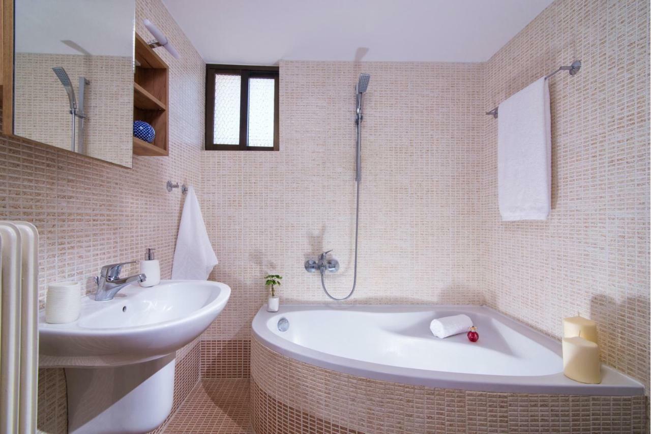 Luxury Villa Rosita W Heated Pool - Nature And Relax Epano Vathia Extérieur photo